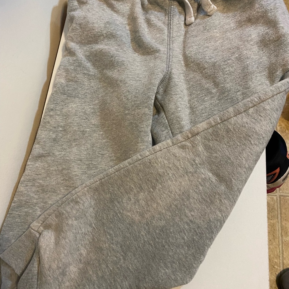 Sweat pants Children’s Place size 7 Boy
